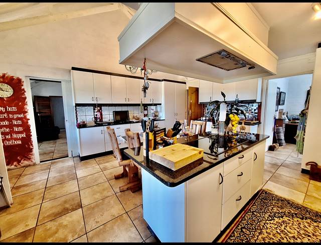 100,000M² FARM FOR SALE IN YZERFONTEIN RURAL